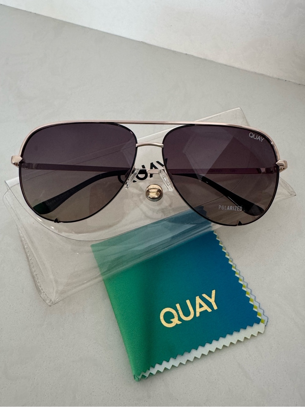 Quay Australia High Key Rimless Gradient Aviator Polarized Sunglasses 126 W Case